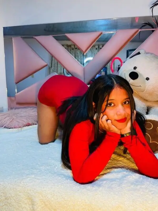 Monika Agra escort